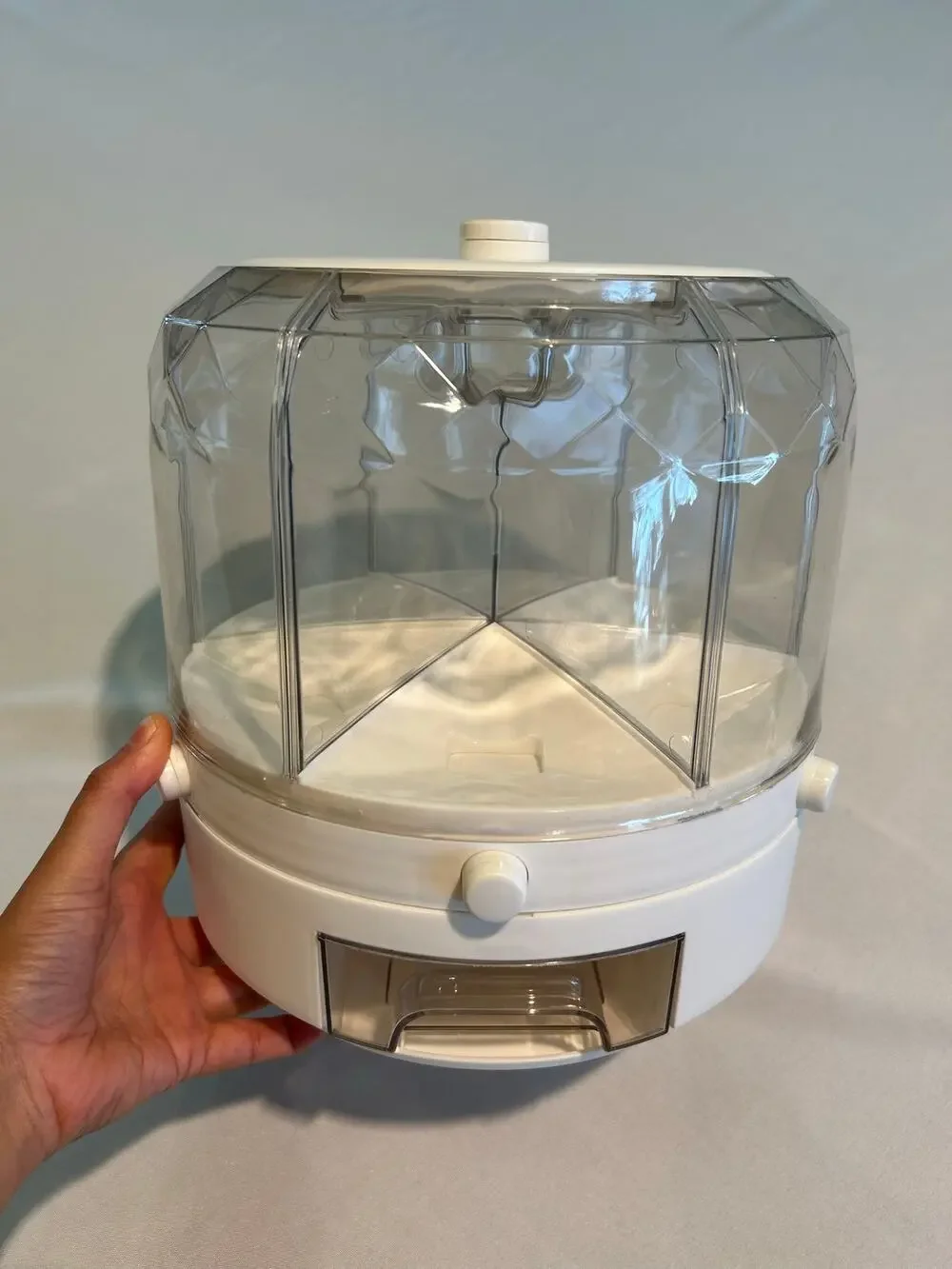 Slow Slog 6 Grid 360 Rotatable Dry Food Dispenser
